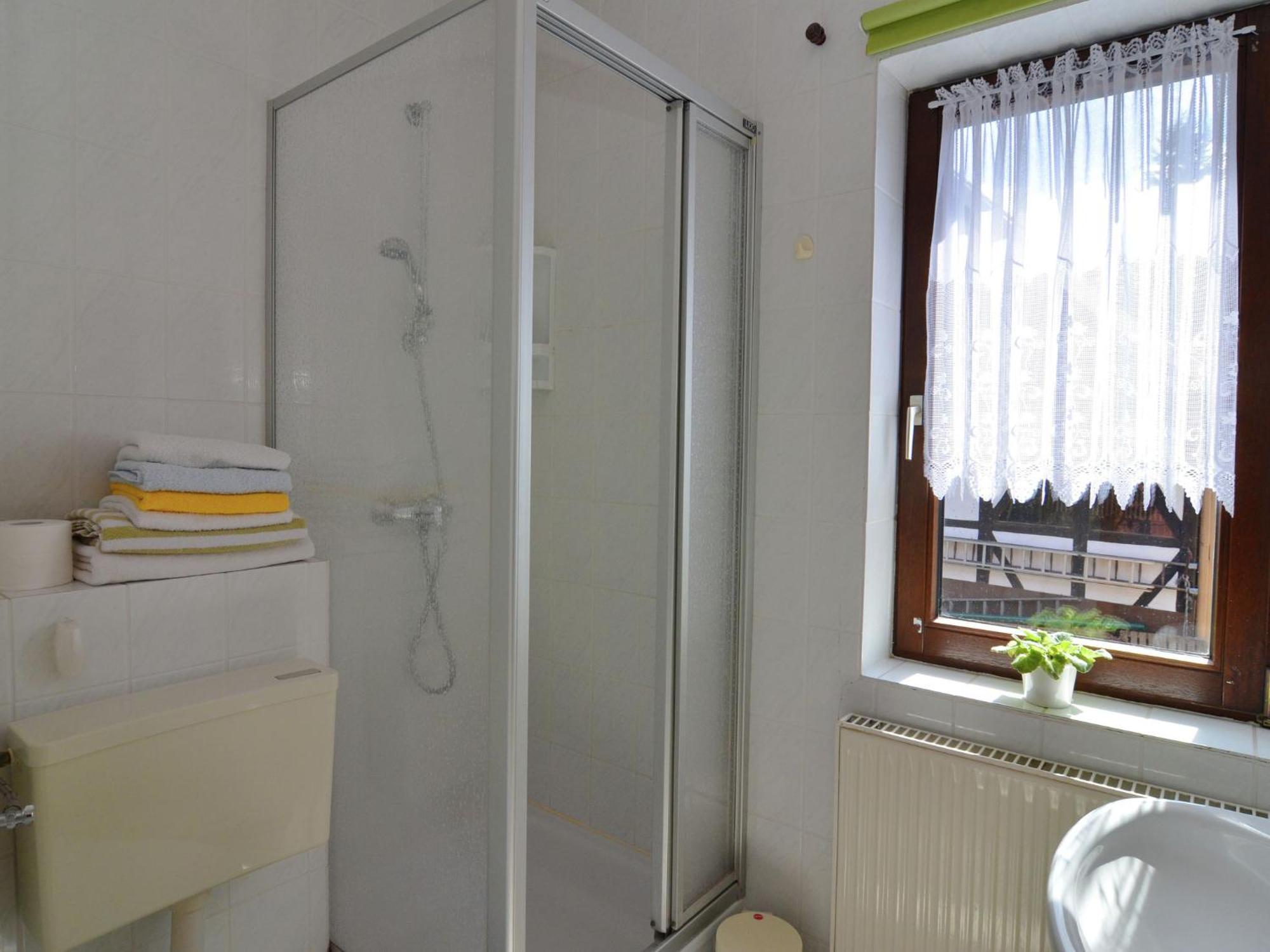 Apartment In Tabarz Thuringia Near The Forest Buitenkant foto